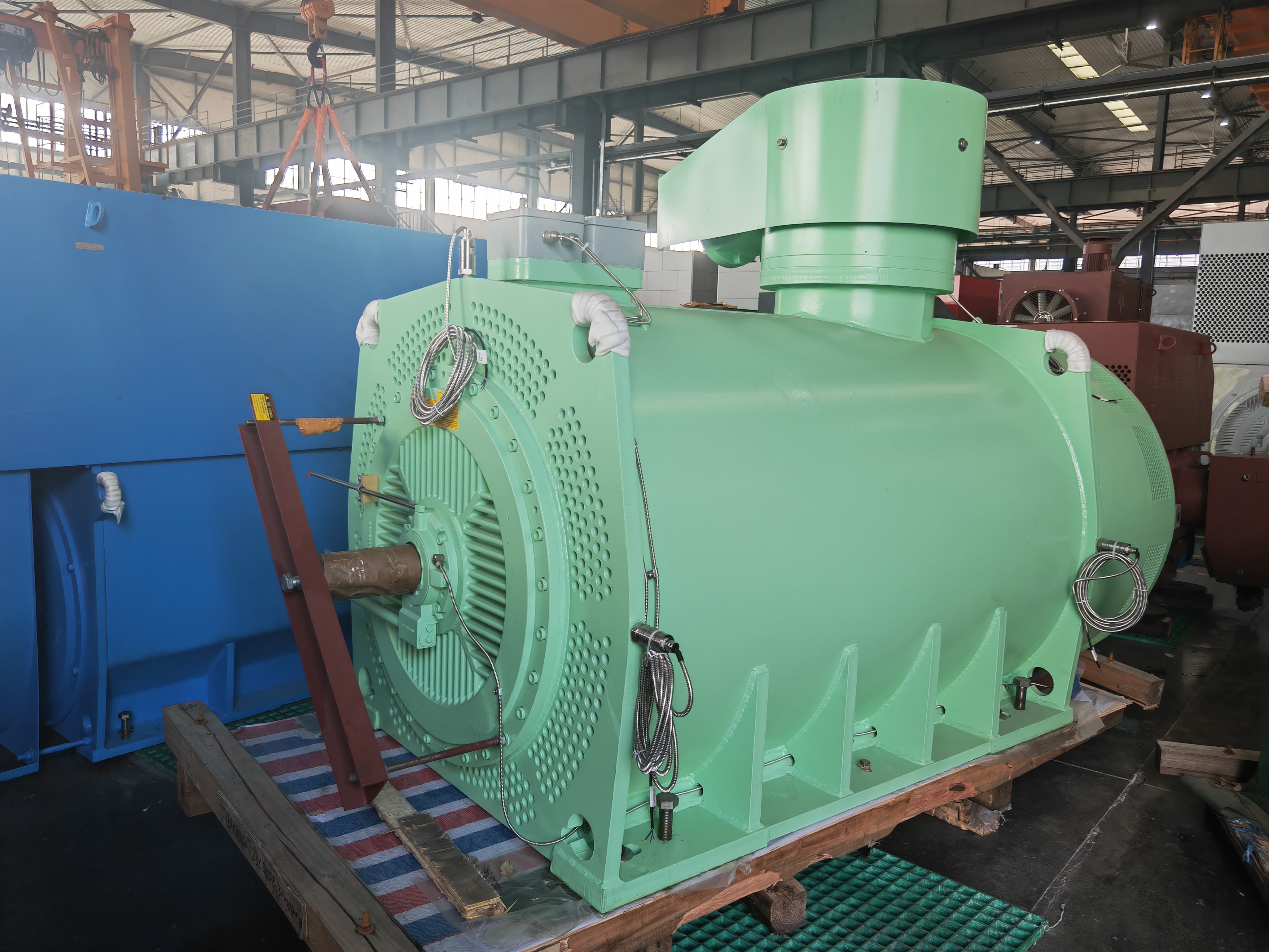 高壓交流電機(jī)節(jié)能改造正在成為大型工廠能效提升的重要抓手